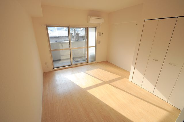 大阪市城東区鴫野西１丁目の賃貸マンションの寝室