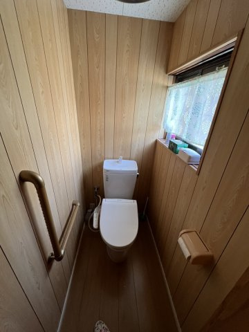 栴檀町戸建てのトイレ