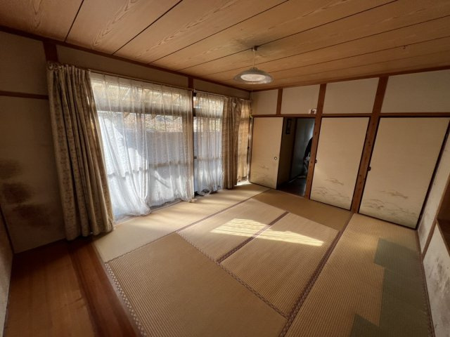 栴檀町戸建ての和室