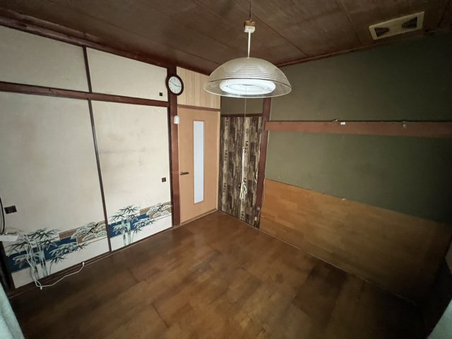 栴檀町戸建ての洋室