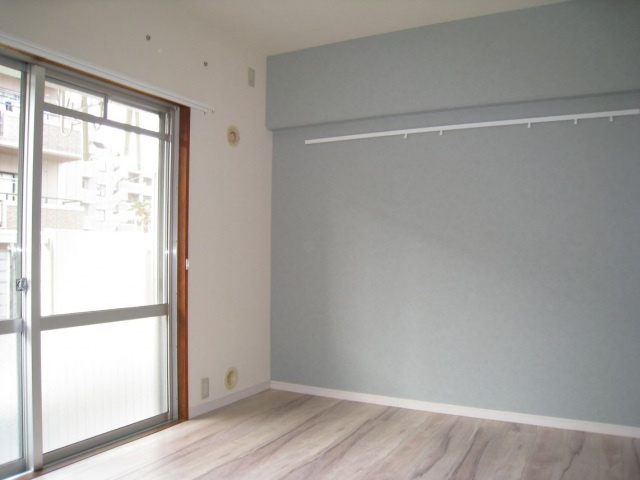 第６みぞたコーポの居間・リビング|こちらの居間で趣味の時間をお楽しみください