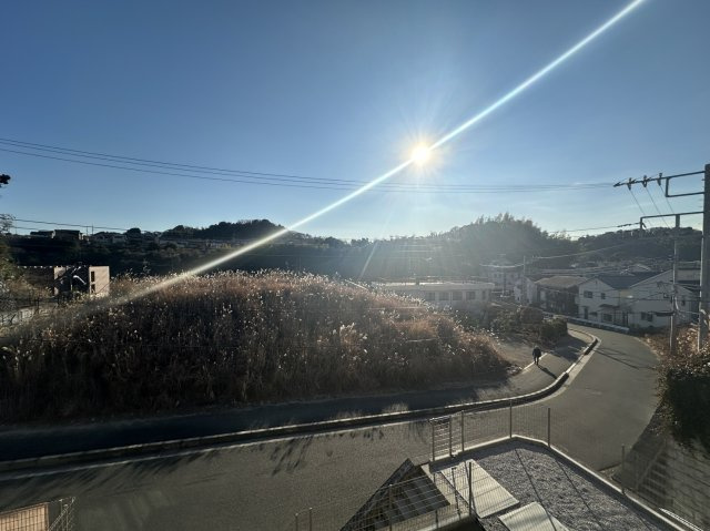 【成約】鎌倉市城廻　庭付き戸建の展望