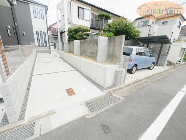 明石市第12大久保町山手台（全2）2号棟未入居の駐車場