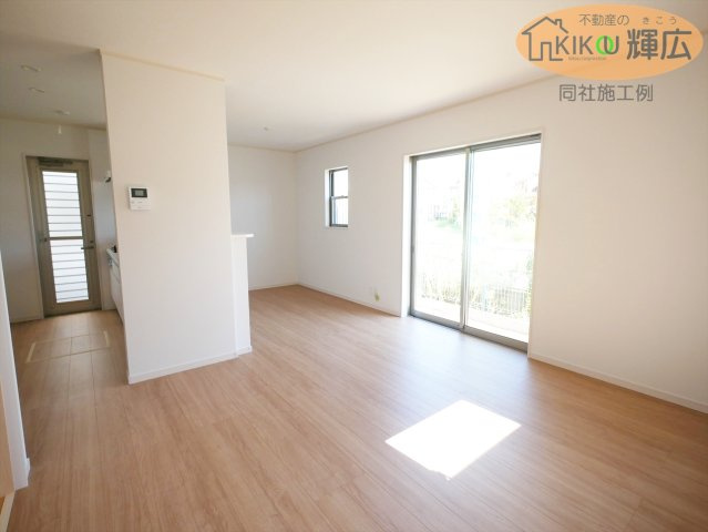 【居間・リビング】 | 明石市第12大久保町山手台（全2）2号棟未入居 | 同社施工例です。