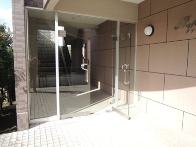 【エントランス】 | ラフィネ | エントランス