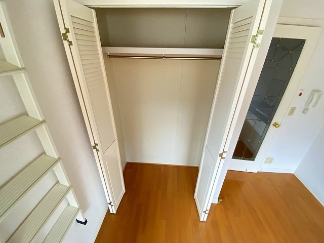 オレンジハウスの収納|大きなものも収納できそうです