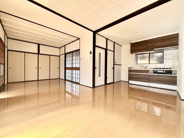 【居間・リビング】