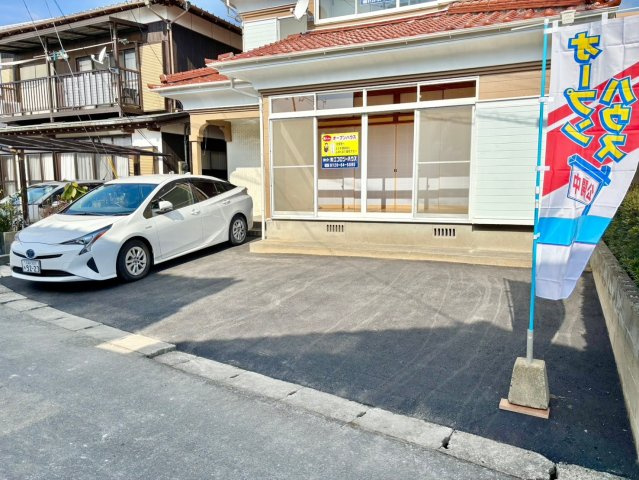 柳川市本城町の中古一戸建の駐車場