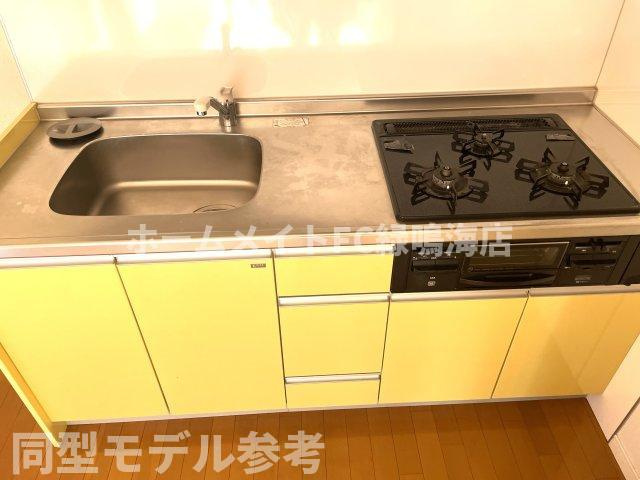 ハビテーション要のキッチン