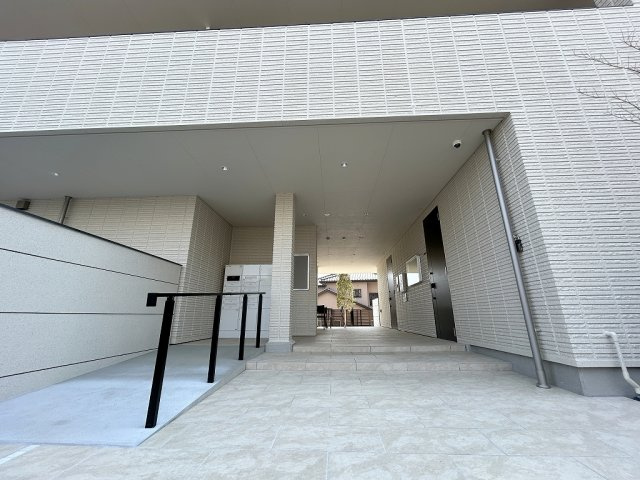 ＢＯＲＩＫＩ鶴瀬のエントランス