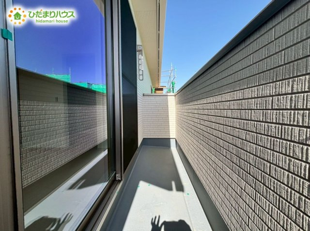 滑川町月の輪　第2期　新築一戸建て　ワイウッドコート　02のバルコニー