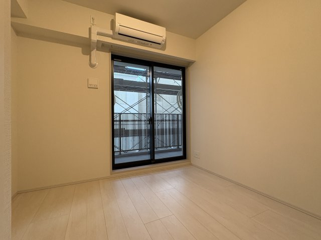 【寝室】 | THE MUSIC COURT