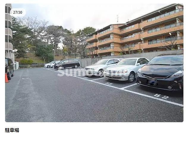 白鷹香枦園マンションの駐車場|カースペースがあります