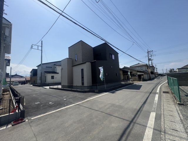 伊勢崎市茂呂町第7期　1号棟の前面道路含む現地写真|現地写真　北側接道幅員約5.0ｍ