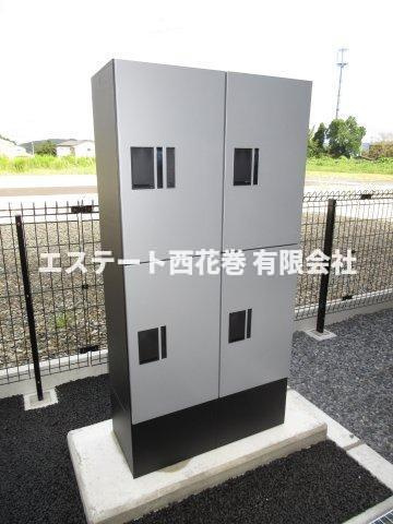 El alivio(エル・アルビオ） B棟のその他共用部分|宅配ボックス