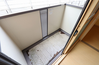 【バルコニー】 | まるまハイツ