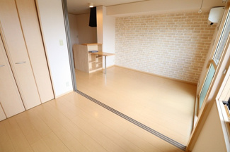 【居間・リビング】 | まるまハイツ