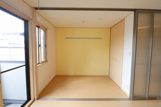 【寝室】 | まるまハイツ