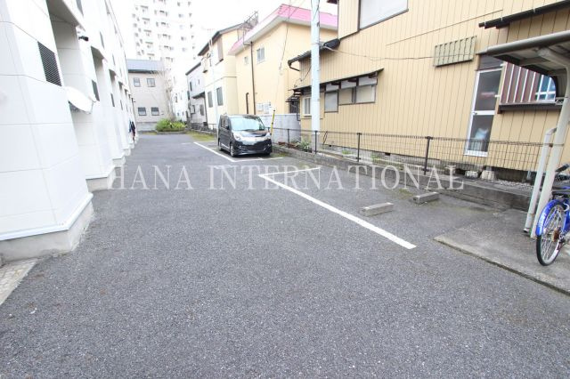 銀杏の駐車場