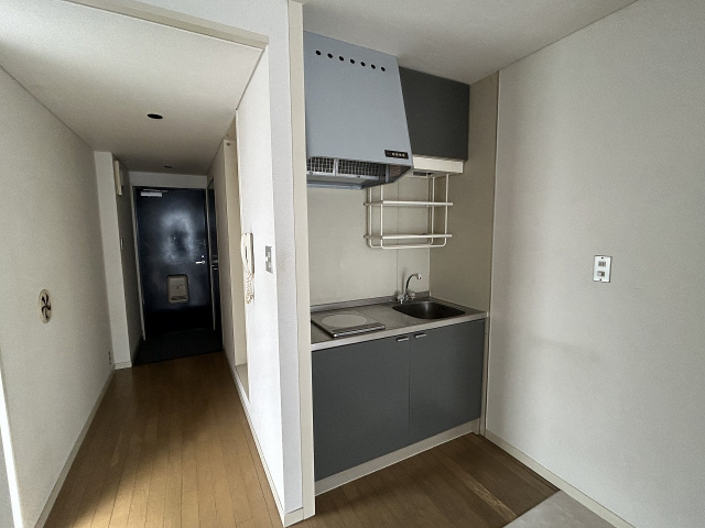 瀧川（たきがわ）ブリックコートのキッチン|コンパクトなキッチンで掃除もラクラク