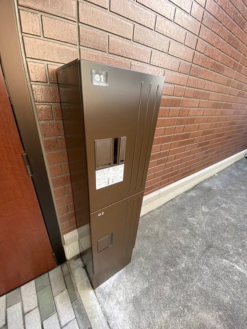 西宮市甲子園六番町のアパートの外観
