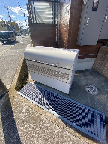 西宮市甲子園六番町のアパートの外観