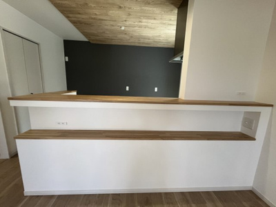 【居間・リビング】 | 大和高田市勝目 全3区画 2号地 | 便利なコンセント付きニッチ