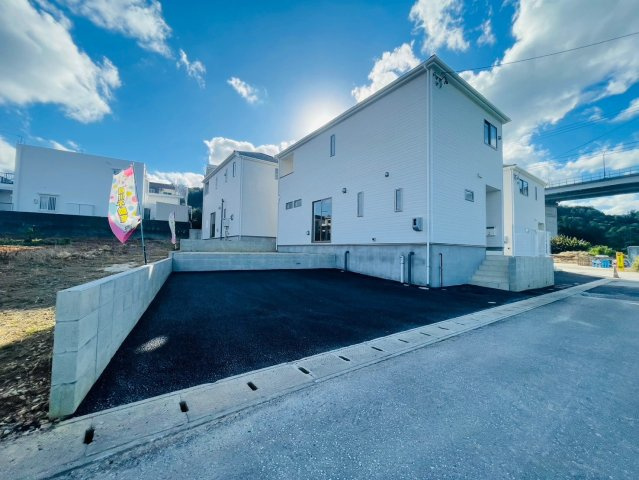 クレイドルガーデン　うるま市石川第５-4号棟 （全4棟）の前面道路含む現地写真|前面道路含む現地写真です