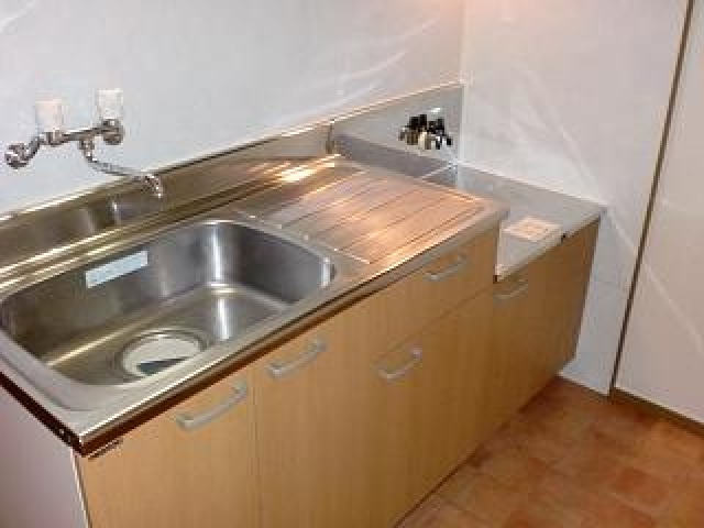 第1西本ビルのキッチン|お料理しやすいキッチンです