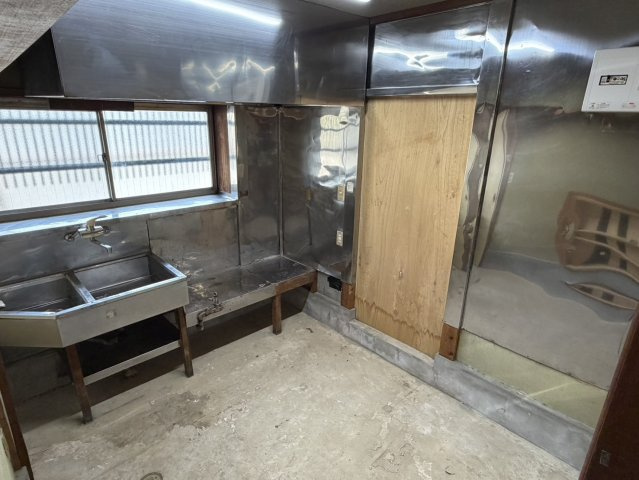 植田中央店舗Bのキッチン