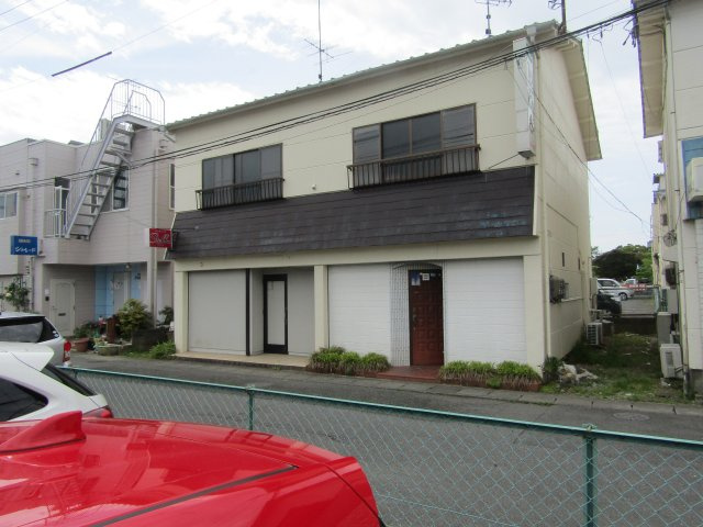 植田中央店舗Bの外観