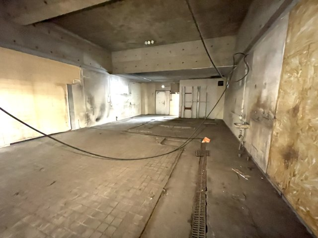 辻町住宅併用店舗の内装