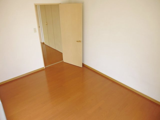 ダイコーポ西藤江の寝室