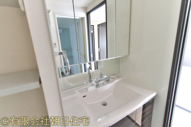 チェリーツリータウンの独立洗面台