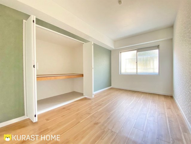 桂川ハイツ4号棟　1階の洋室