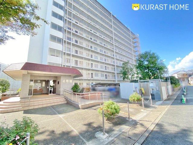 桂川ハイツ4号棟　1階の外観