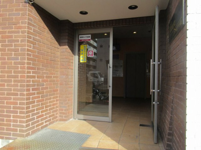 【エントランス】 | ジェイルミナ小阪（河内小阪賃貸） | 建物の内部です