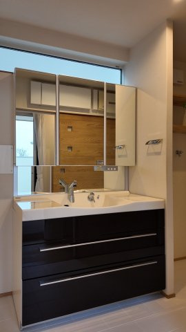 【中古戸建】城南区七隈8丁目の独立洗面台
