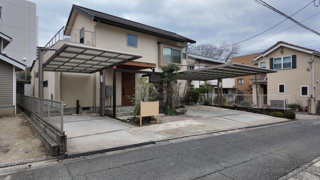 【中古戸建】城南区七隈8丁目の前面道路含む現地写真