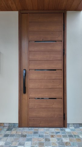 【中古戸建】城南区七隈8丁目の玄関