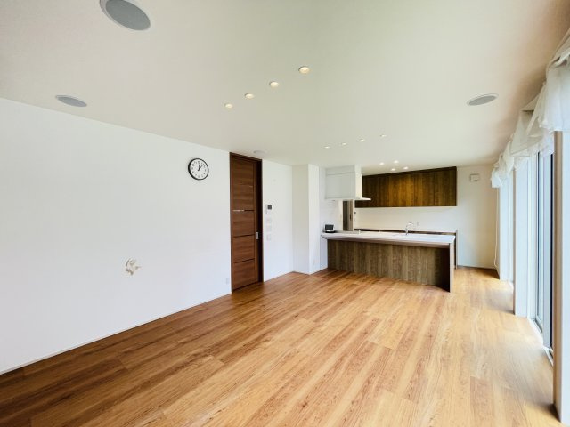 【居間・リビング】 | 熊谷市玉井南２丁目　中古戸建