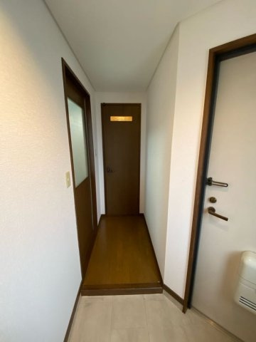 ハイツ兵庫の玄関