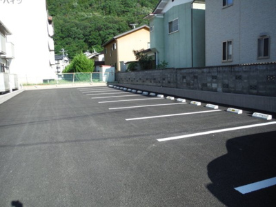 【駐車場】 | ファインビュー御山 | 駐車場