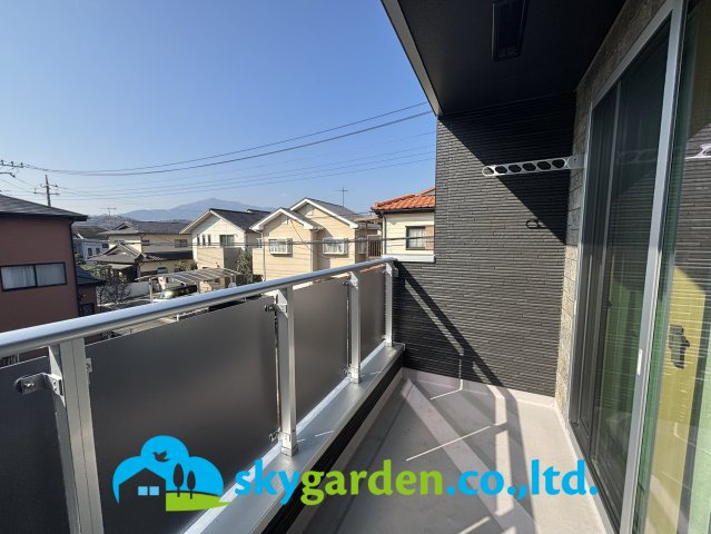 厚木市温水　新築戸建　全1棟1号棟のバルコニー