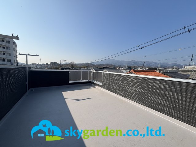 厚木市温水　新築戸建　全1棟1号棟のバルコニー