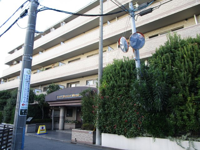 桶川市鴨川　中古マンションの外観
