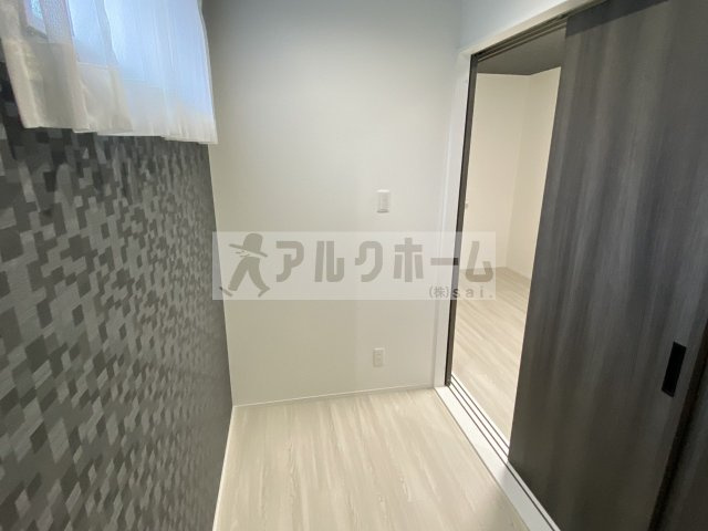 エヌエムキャトフヴァンセットの内装|エヌエムキャトフヴァンセット（JR柏原駅）