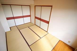 【寝室】