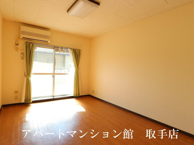 TNサニーハイツの居間・リビング