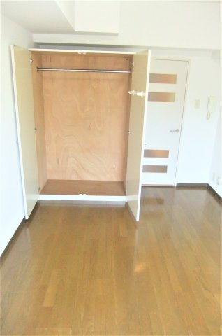 リヴェールビッグパインの収納|大きいクローゼットでたっぷり収納出来ますよ